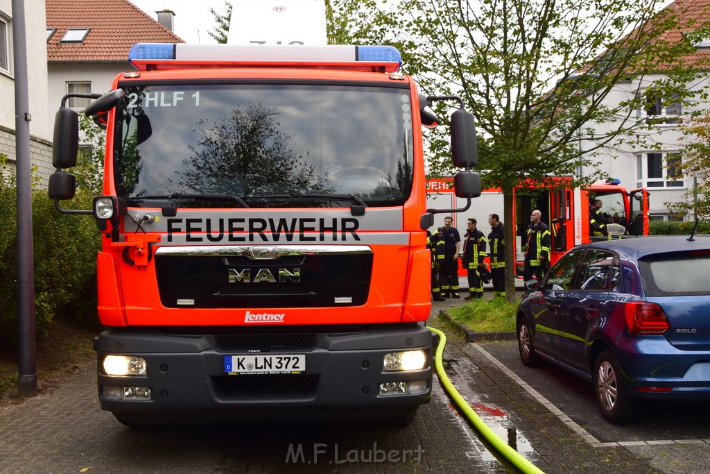 Feuer 2 Y Koeln Suerth Elisabeth Selbertstr P244.JPG - Miklos Laubert